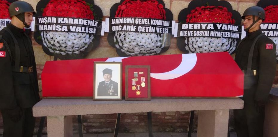 2 savaşa tanık oldu, Türkiye’nin en yaşlı gazisine son veda