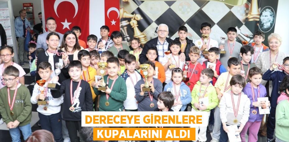 DERECEYE GİRENLERE KUPALARINI ALDI