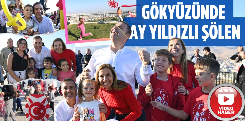 GÖKYÜZÜNDE AY YILDIZLI ŞÖLEN