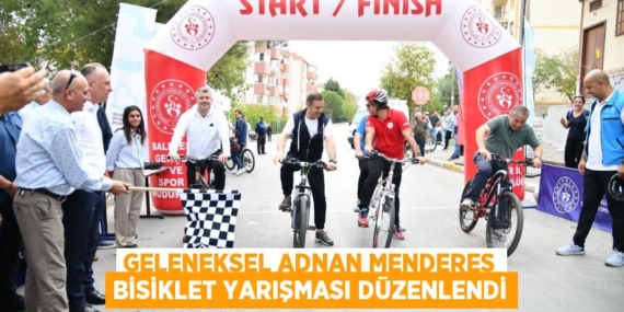 GELENEKSEL ADNAN MENDERES BİSİKLET YARIŞMASI DÜZENLENDİ