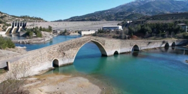 23590202652377023218