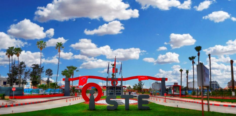 23882231742571631419