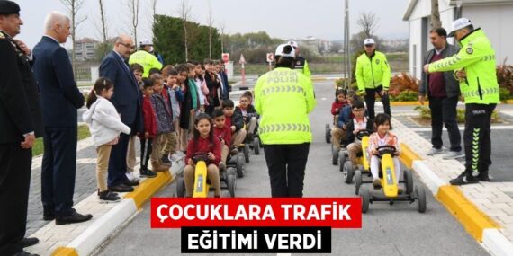 ÇOCUKLARA TRAFİK EĞİTİMİ VERDİ