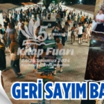 28074228652303126357