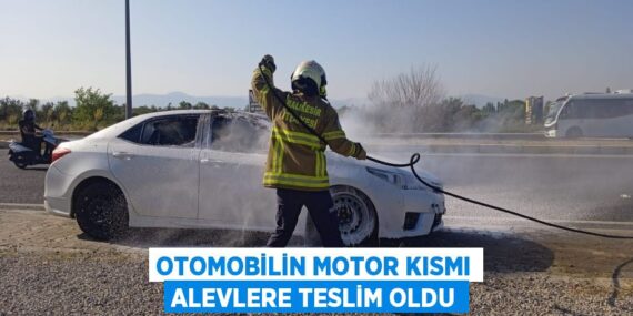 Otomobilin motor kısmı alevlere teslim oldu