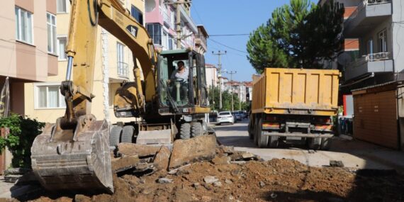 GÖNEN’DE ALTYAPI VE ÜSTYAPI ÇALIŞMALARI DEVAM EDİYOR
