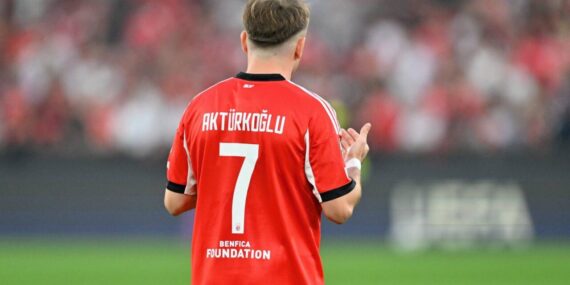 Kerem Aktürkoğlu’ndan Fenerbahçe Maçında Gol Sevinci Gelmedi: Transfer Mesajı mı?