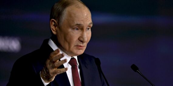 Putin: Trump’ın göreve gelişiyle tünelin sonundaki ışığın belirginleştiğini düşünüyorum