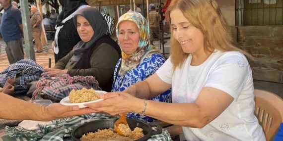 Abdipaşa Geleneksel Keşkek Festivali’nde lezzetler yarıştı