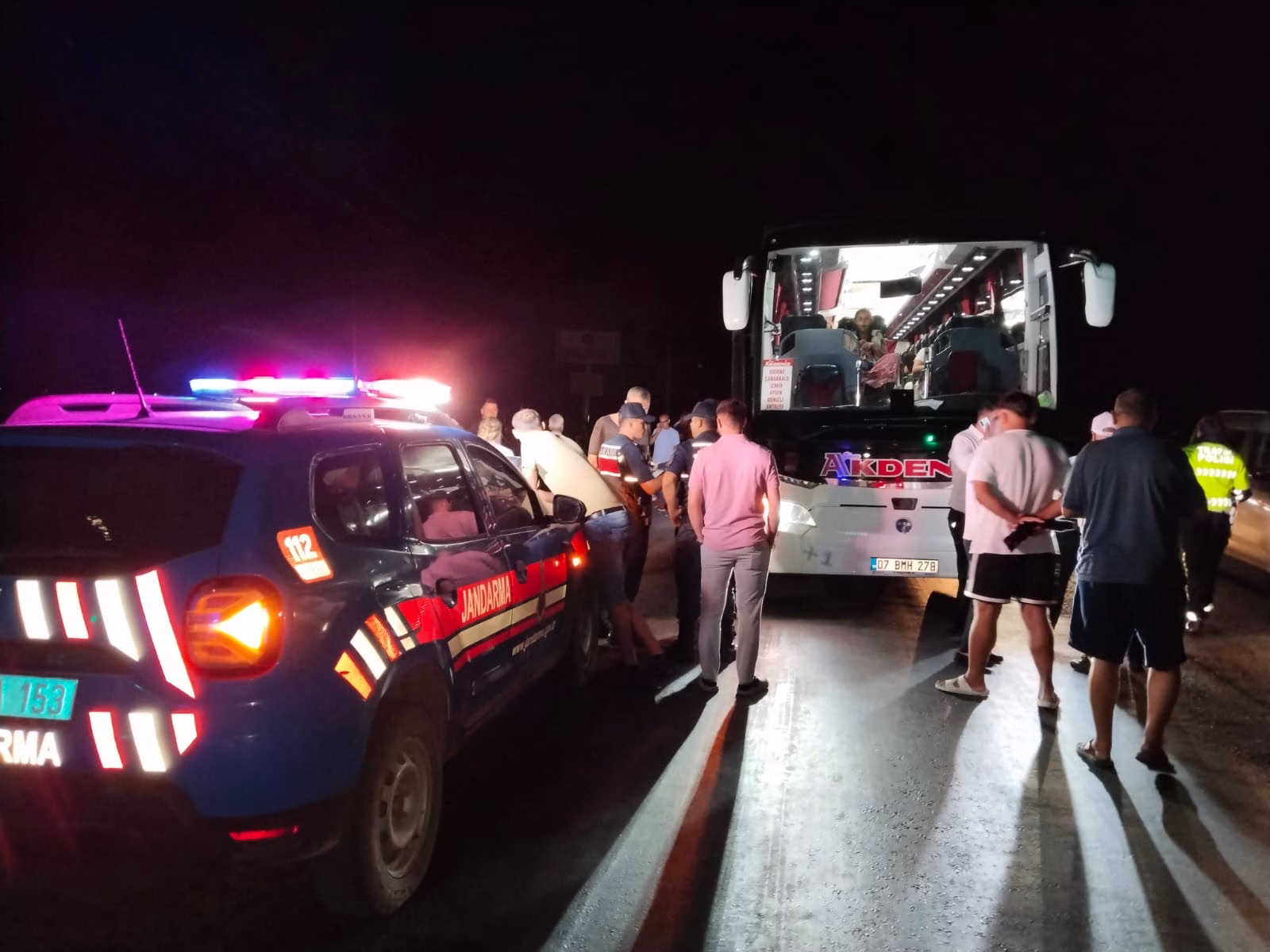 Balıkesir'de zincirleme trafik kazasında 1 kişi öldü