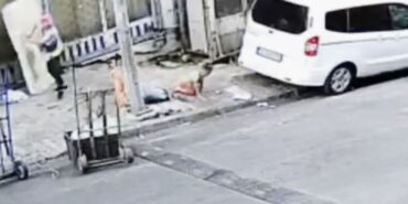 Balkondan düşen 4 yaşındaki çocuğun görüntüleri kameraya yansıdı