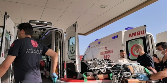 Bursa’da kamyon ile motosiklet çarpıştı: 2 ağır yaralı