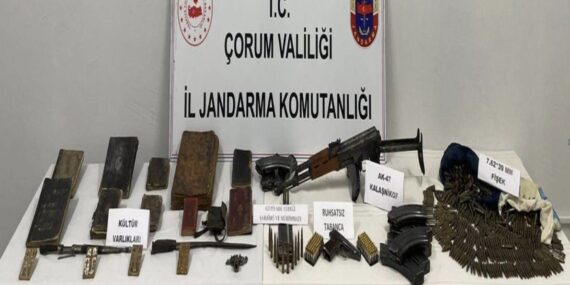 Çorum’da 10 adet el yazması Kur’an-ı kerim ele geçirildi