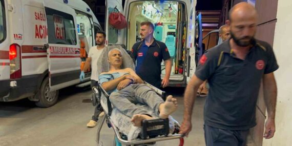Devrilen motosikletin sürücüsü yaralandı