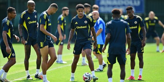 Fenerbahçe’nin Benfica maçı kamp kadrosu belli oldu