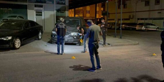 Husumetlileri, önce evini ve arabasını daha sonra dükkanını kurşunladı