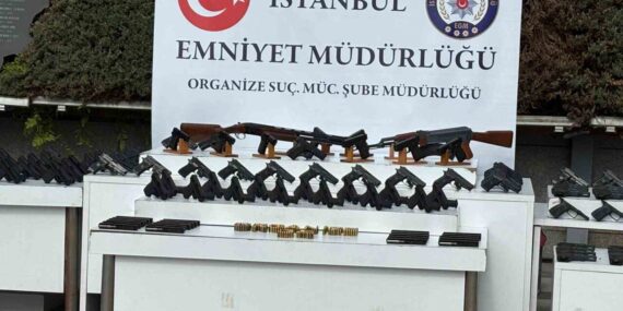 İstanbul’da ’motosikletli çete’ operasyonu: 24 kişi yakalandı