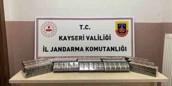Kayseri’de 3 farklı tırdan 770 paket kaçak sigara ele geçirildi