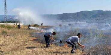 Kocaeli’de otluk yangını