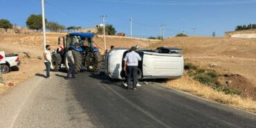 Kurtalan’da hafif ticari araç devrildi