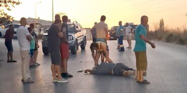 Kuşadası’nda otomobil ile motosiklet kafa kafaya çarpıştı: 1 ölü