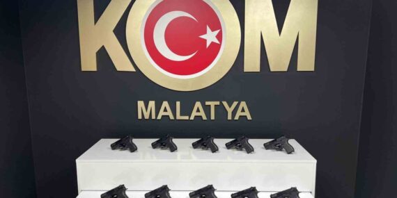 Malatya’da yolcu otobüsünde 10 ruhsatsız tabanca ele geçirildi