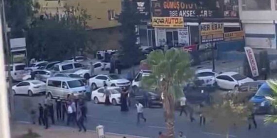 Mardin’de taşlı sopalı kavga: 4 yaralı