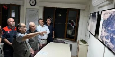 Vali Coşkun yangın bölgesinde incelemelerde bulundu