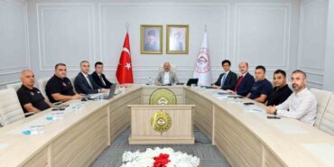 Vali yardımcıları değerlendirme toplantısı yapıldı