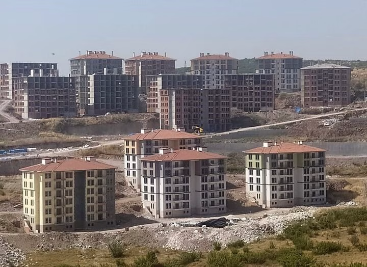 BALIKESİR'DE AĞUSTOS AYINDA 3 BİN 112 KONUT SATILDI