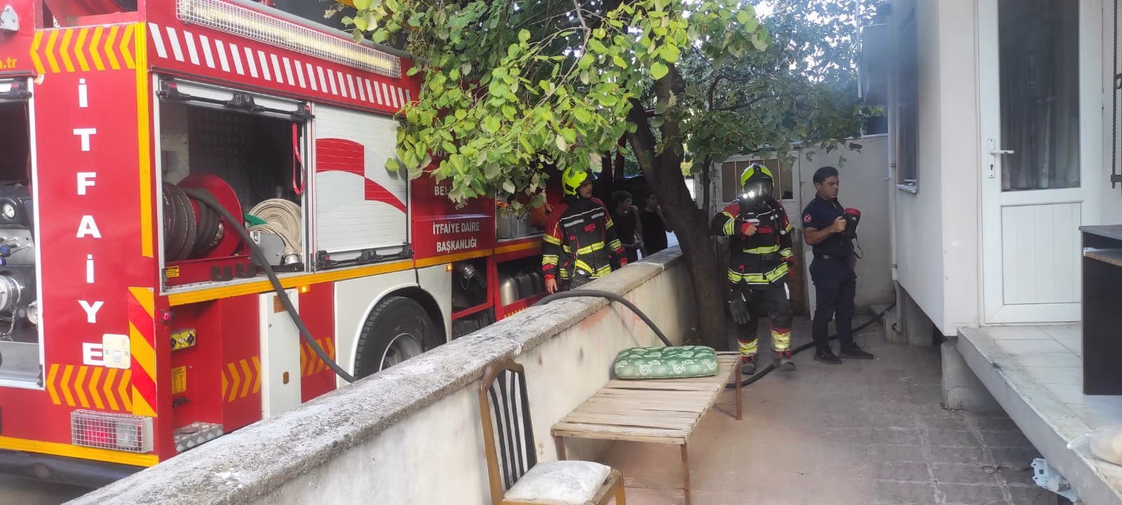 BALIKESİR'DE EV YANGINI