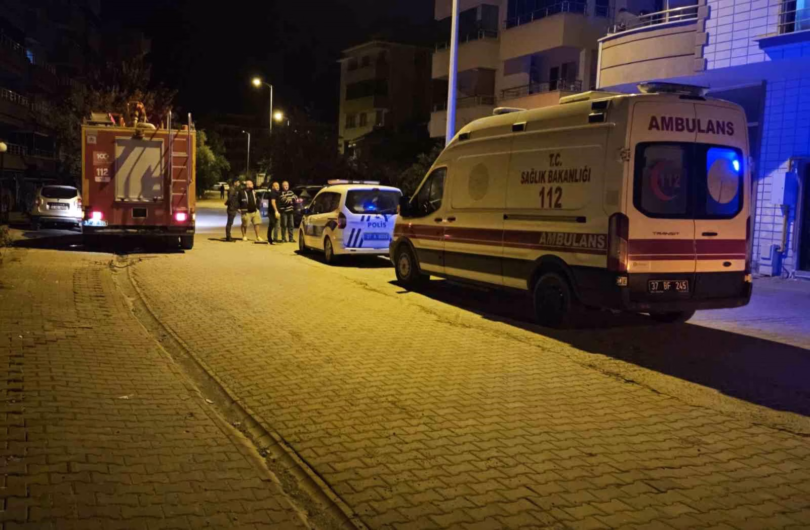 Çocuklarının haber alamadığı kadın evinde ölü bulundu