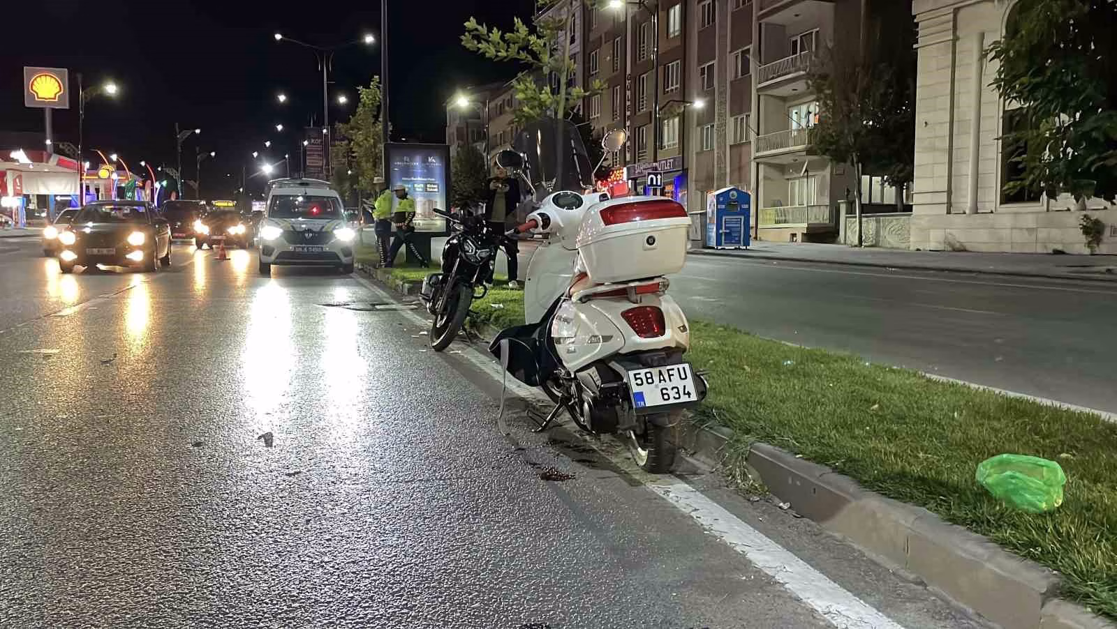Sivas’ta iki motosiklet çarpıştı: 2 yaralı
