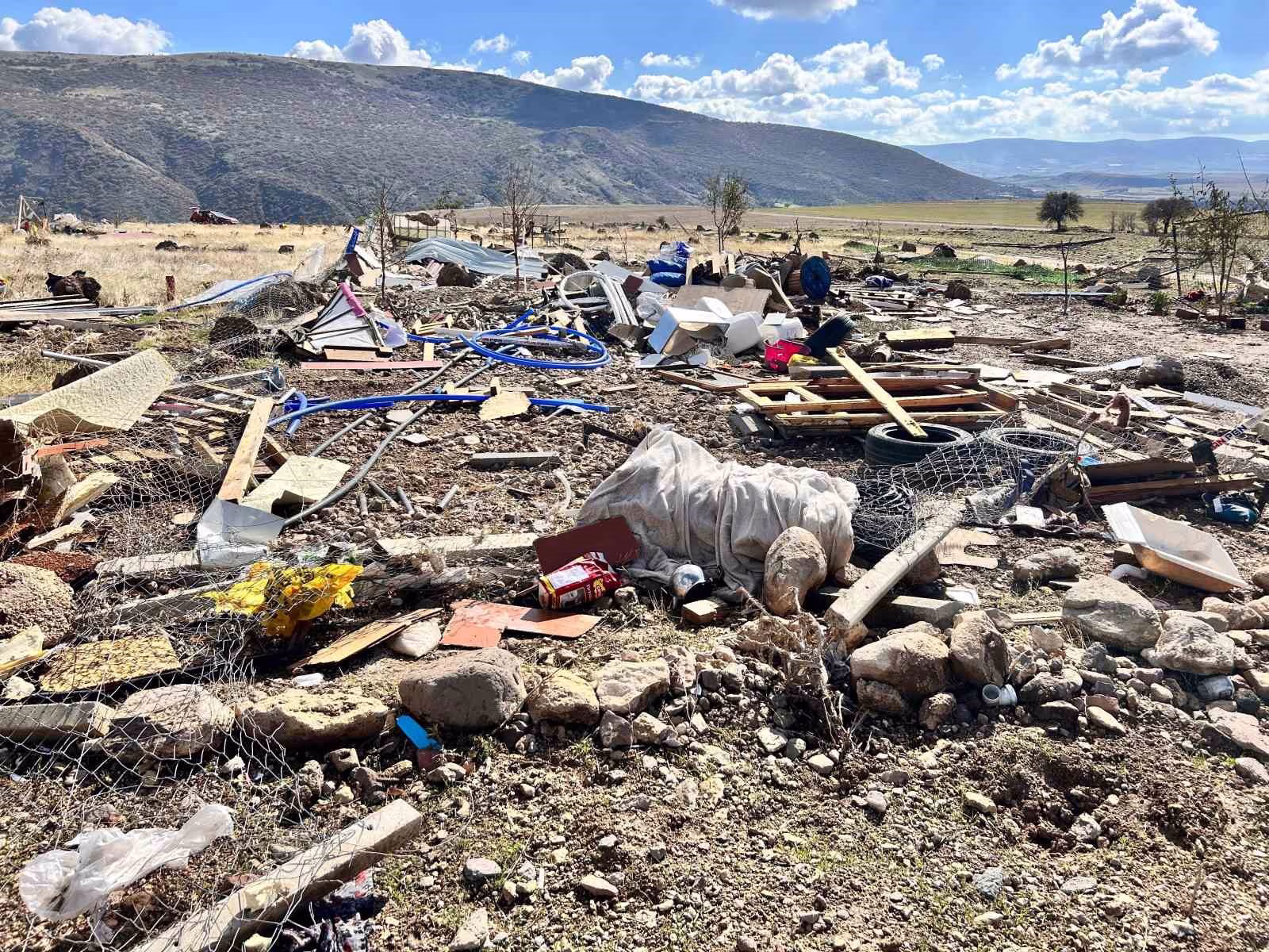 Ankara’da fırtınada hasar gören bölge görüntülendi