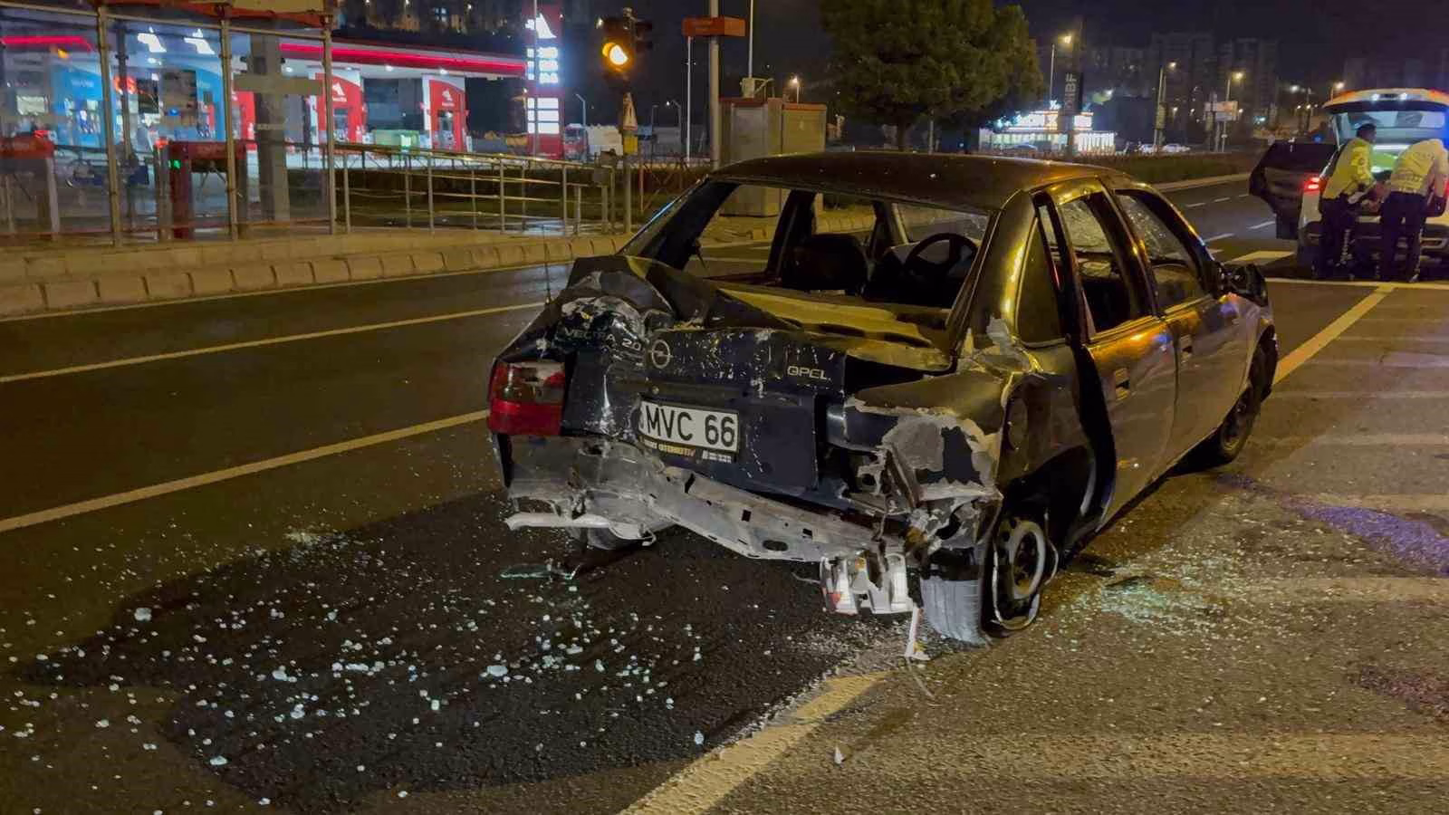 Kaza yapan alkollü sürücü polise: "Beni alın bırakmayın"