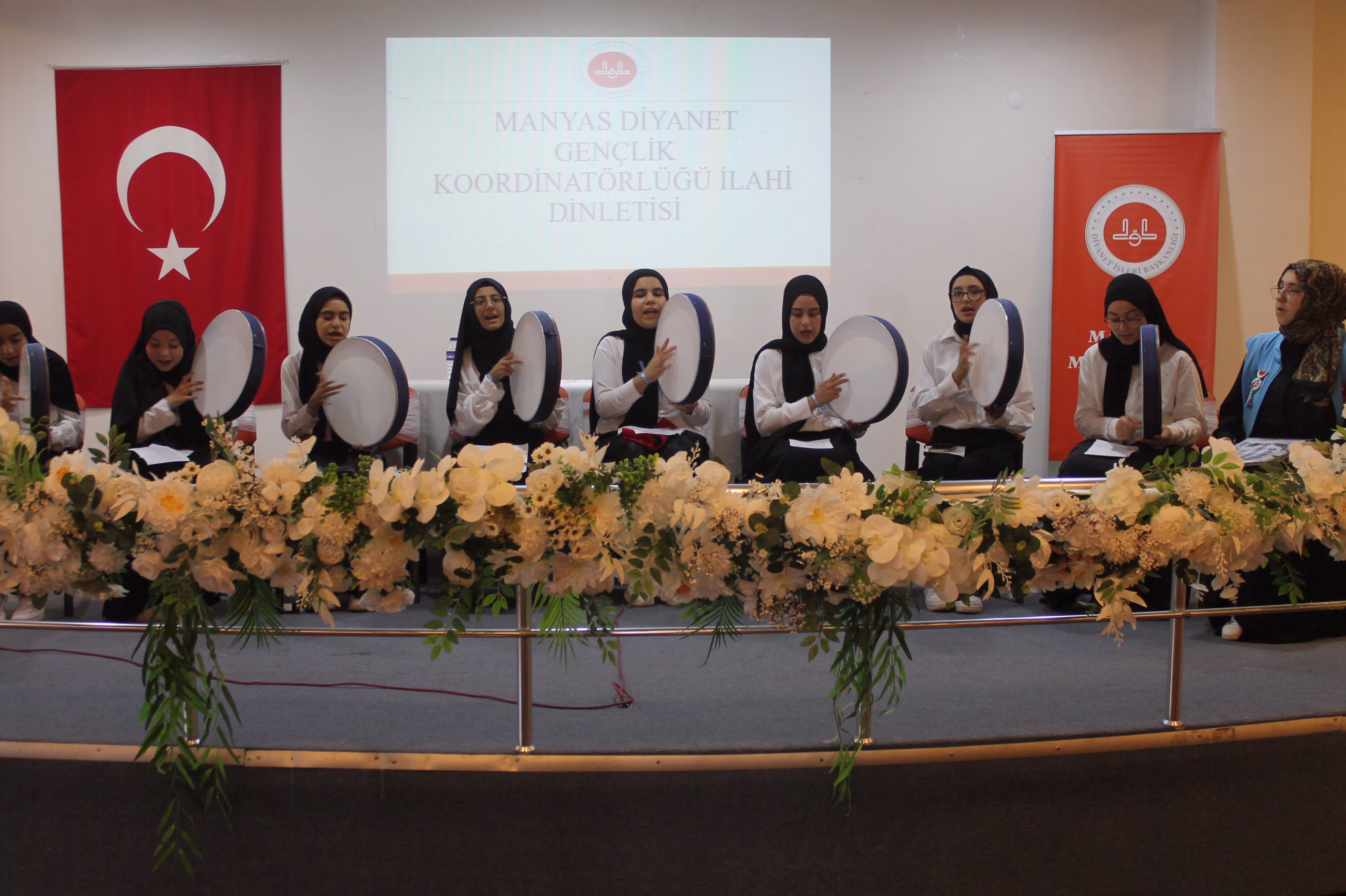 Manyas'ta Mevlid-i Nebi Konferansı düzenlendi