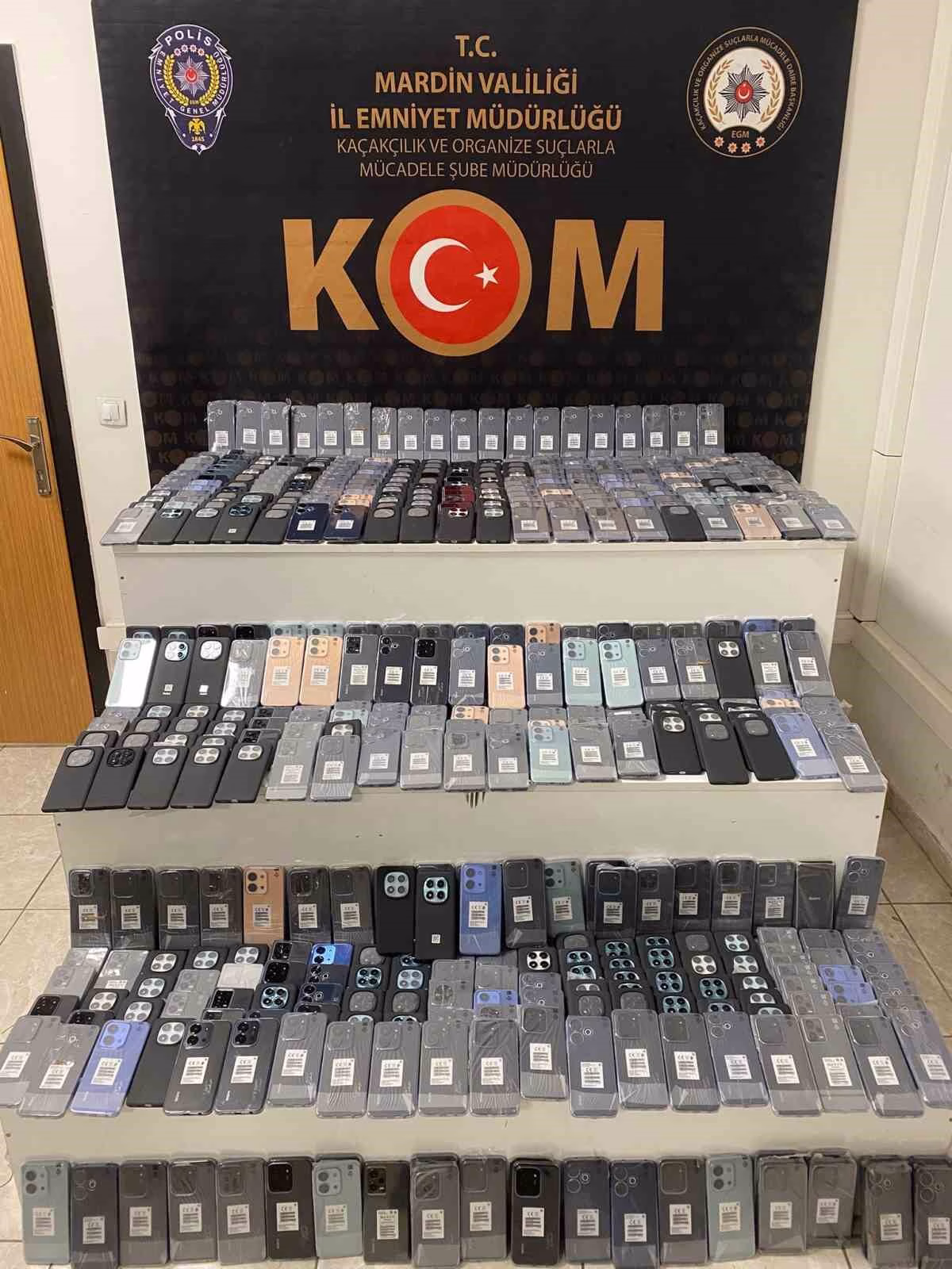 Mardin’de 15 milyon liralık kaçak cep telefonu ele geçirildi