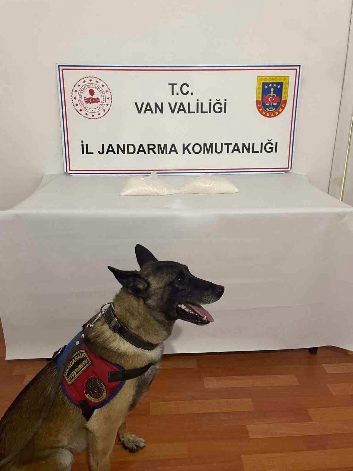 Muradiye’de 2 kilo metamfetamin ele geçirildi