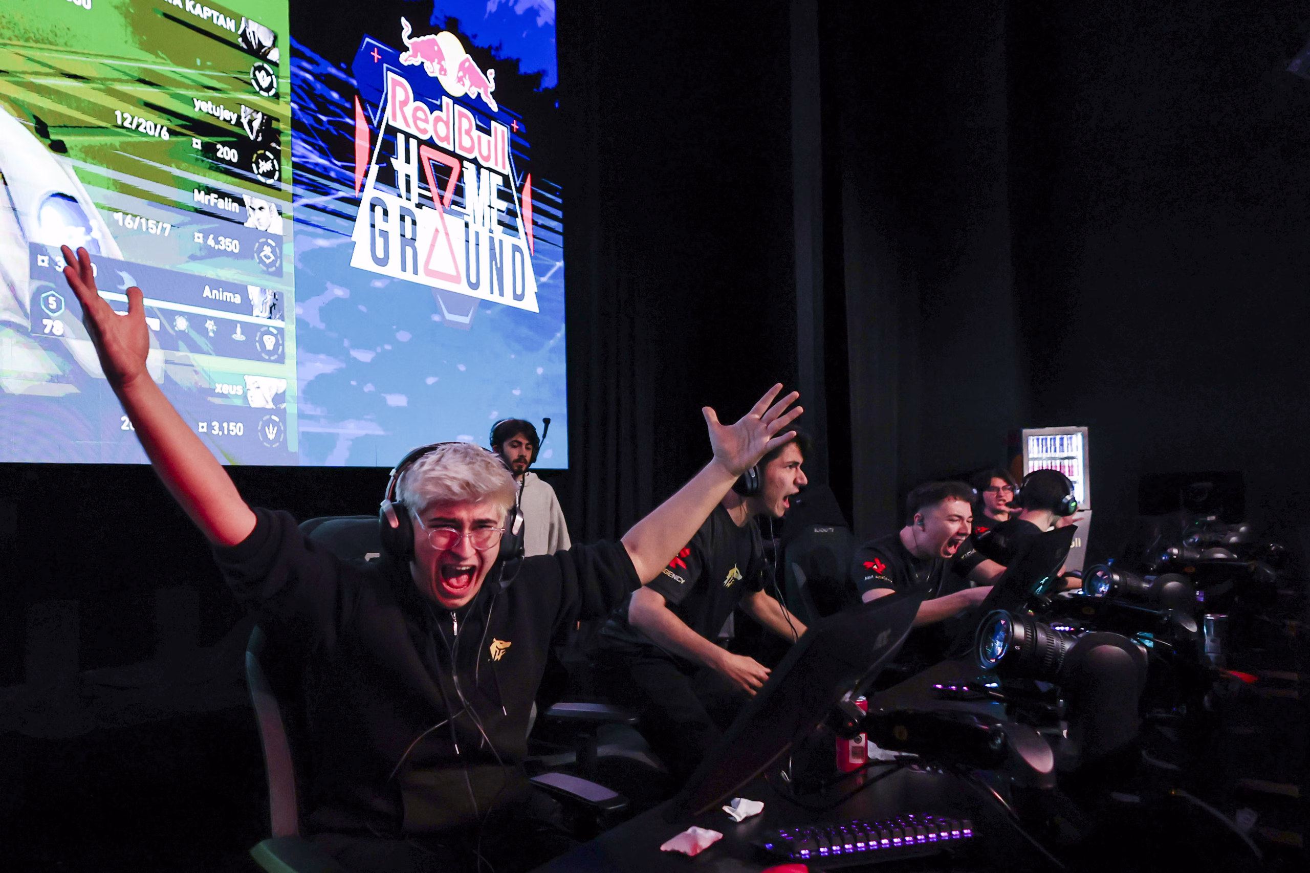 Red Bull Home Ground Türkiye Finali'ni ULF Esports kazandı