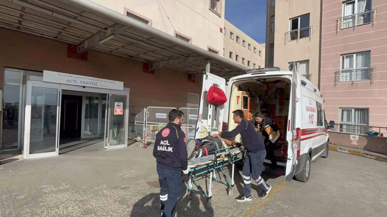 Tekirdağ’da iskeleden düşen işçi ağır yaralandı