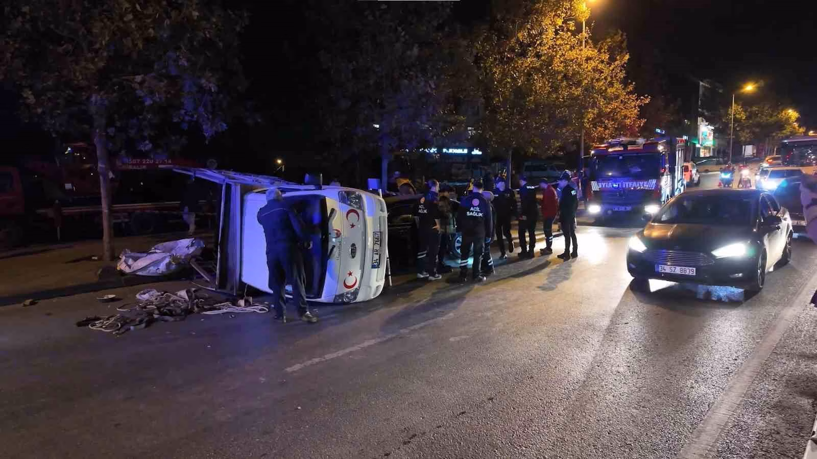 Uyuşturucu etkisindeki sürücü kaza yaptı: Araçtan yüklü miktarda uyuşturucu çıktı