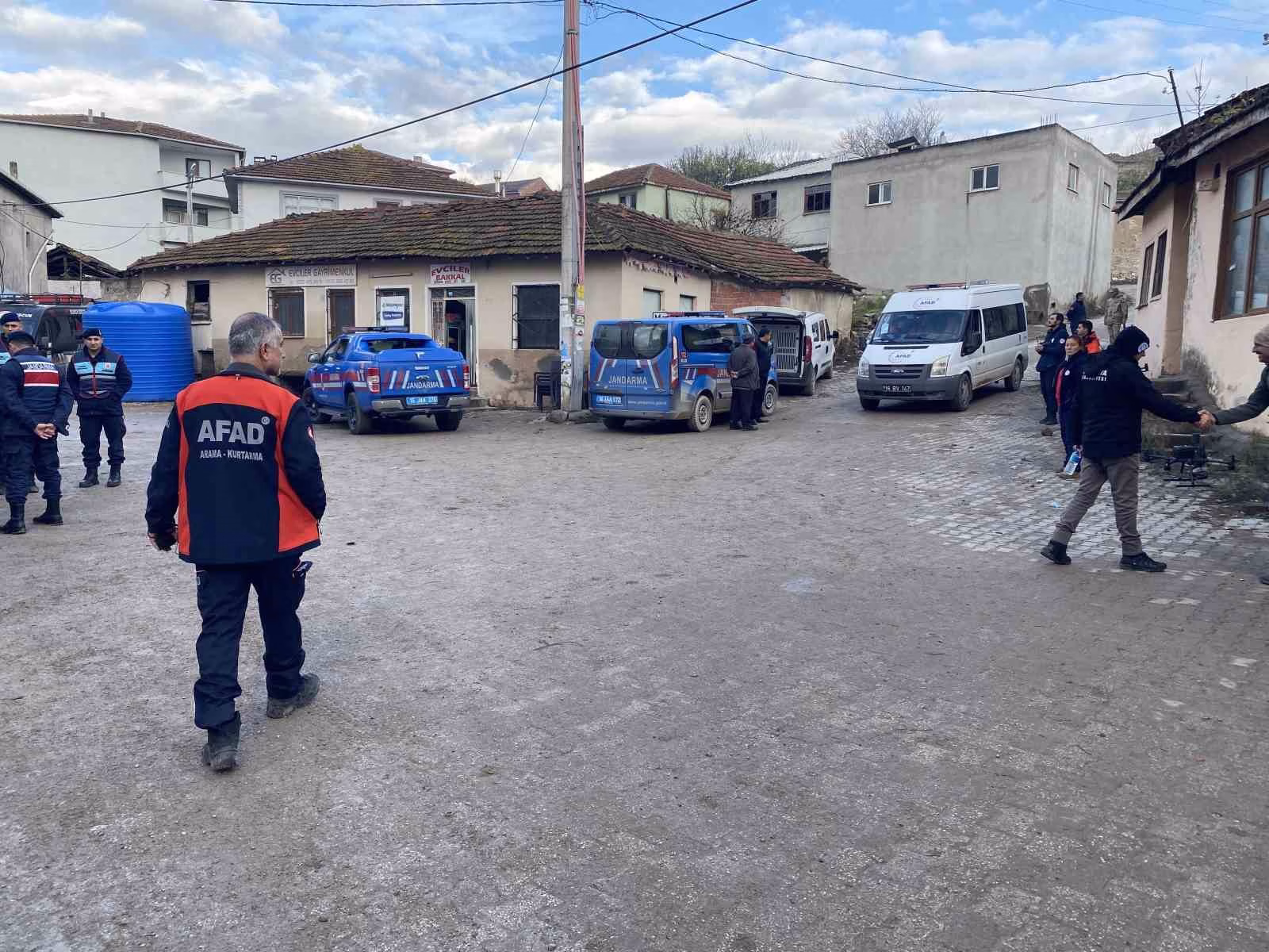 Alzaymır hastası Mustafa Abi’den üçüncü günde de iz yok: Arama çemberi 10 kilometreye çıkarıldı