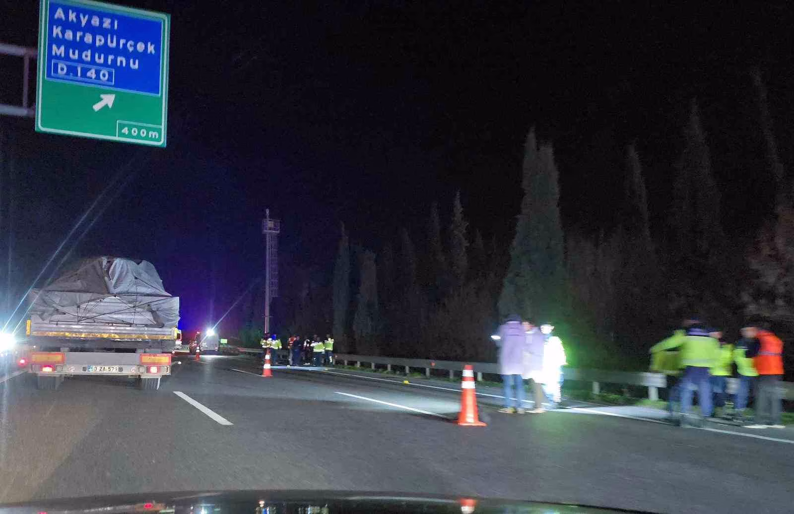Anadolu Otoyolu’nda feci kaza: Otomobilin çarptığı yaya hayatını kaybetti