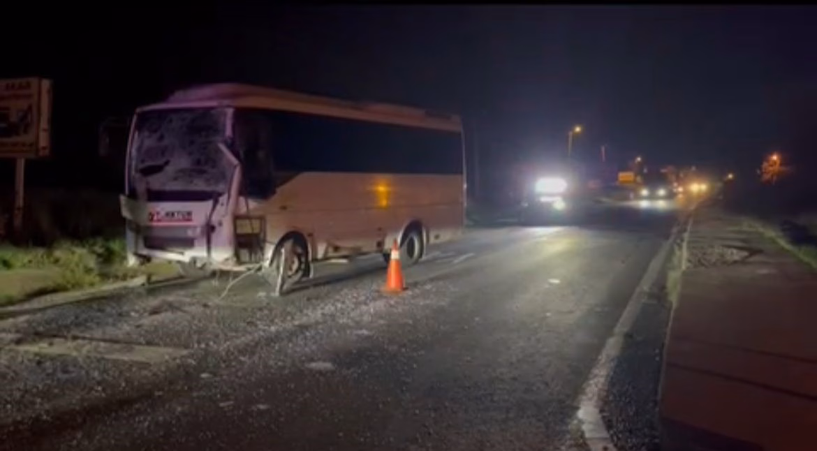 Çerkezköy’de iki servis aracı çarpıştı: 8 işçi yaralandı