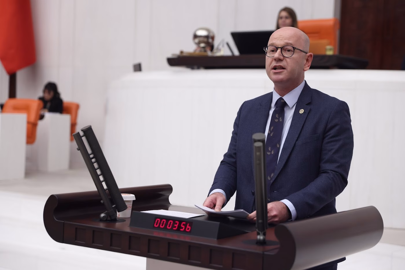 eca29696-6b63-499c-9de9-0a37c370c438