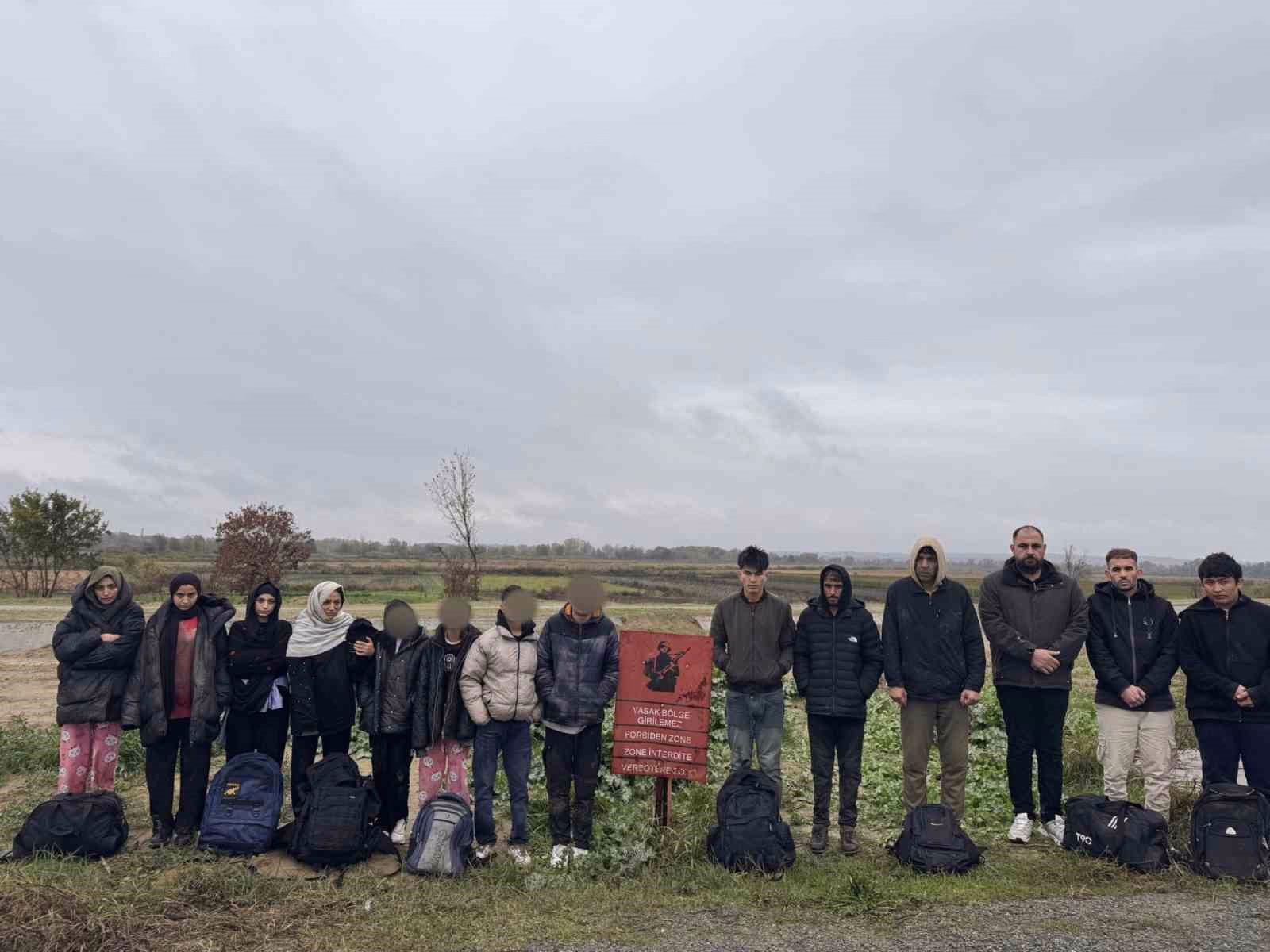 Edirne’de 29 düzensiz göçmen yakalandı