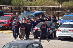 FETÖ şüphelileri denizde yakalandı