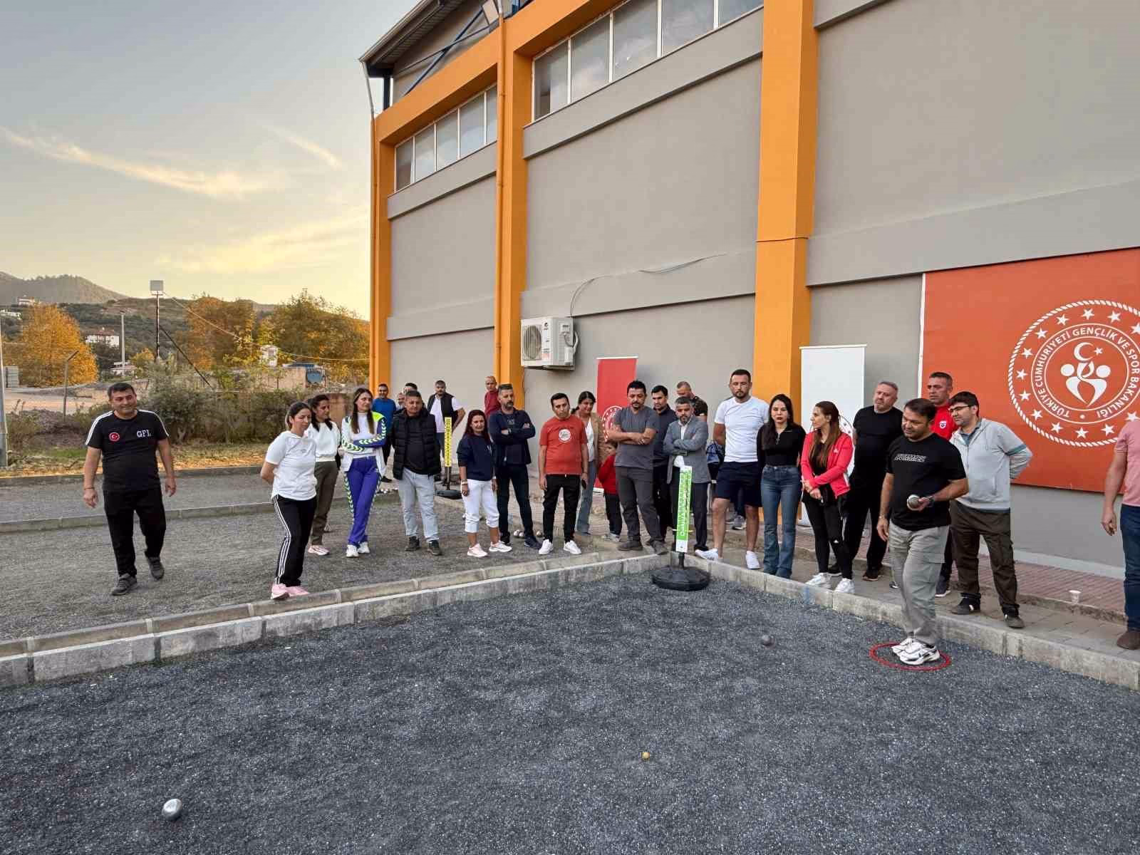 Gazipaşa’da 24 Kasım Öğretmenler Günü’ne özel Bocce Turnuvası