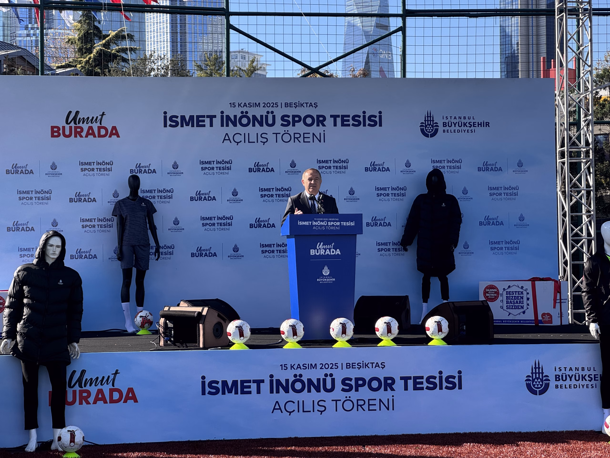 İBB'nin yenilediği Beşiktaş İsmet İnönü Spor Tesisi törenle açıldı