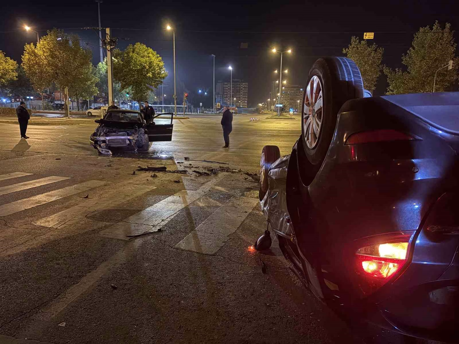 Kayseri’de kazaya karışan otomobil takla attı: 2 yaralı